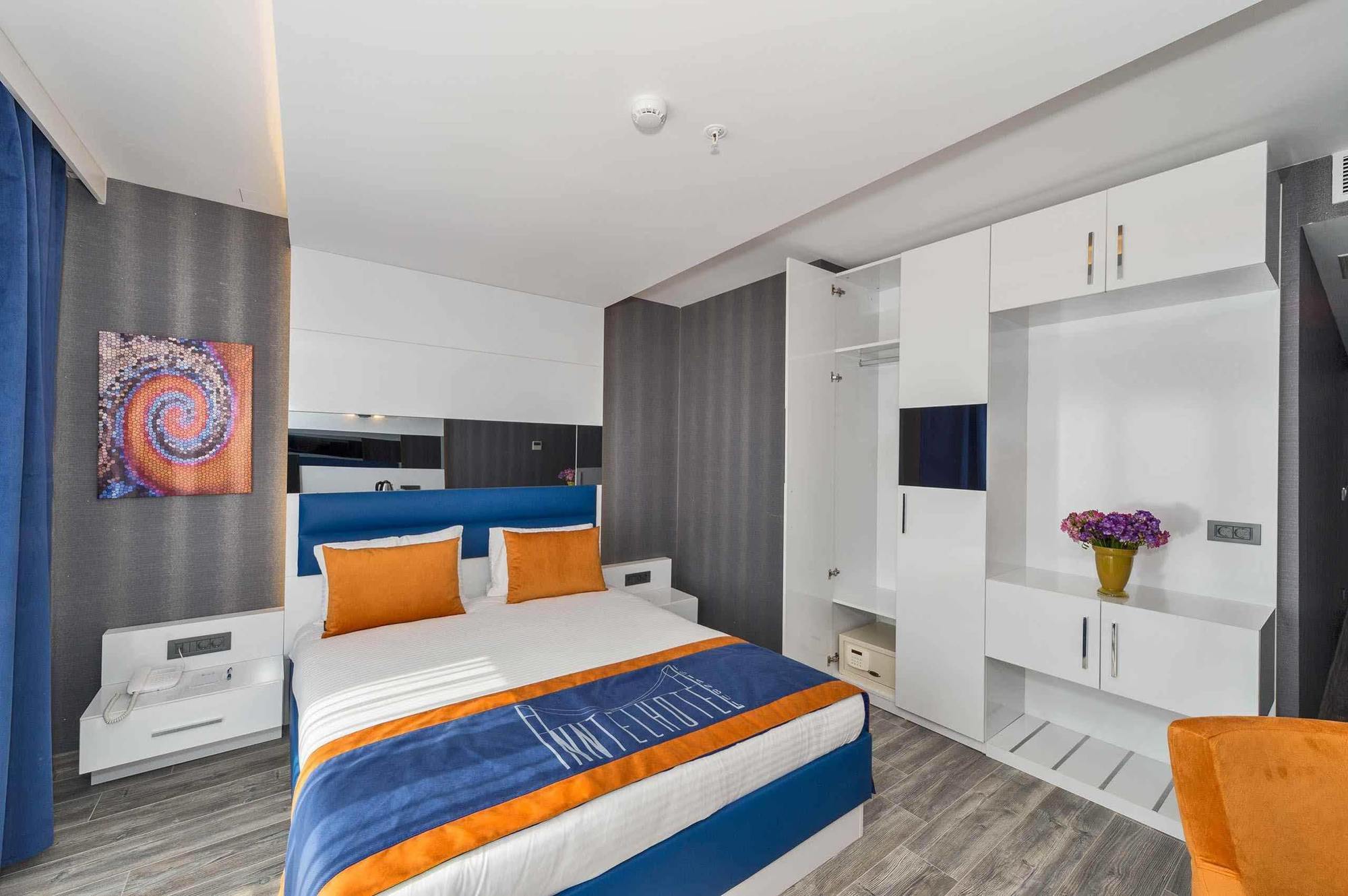 Inntel Hotel Istanbul Exterior photo