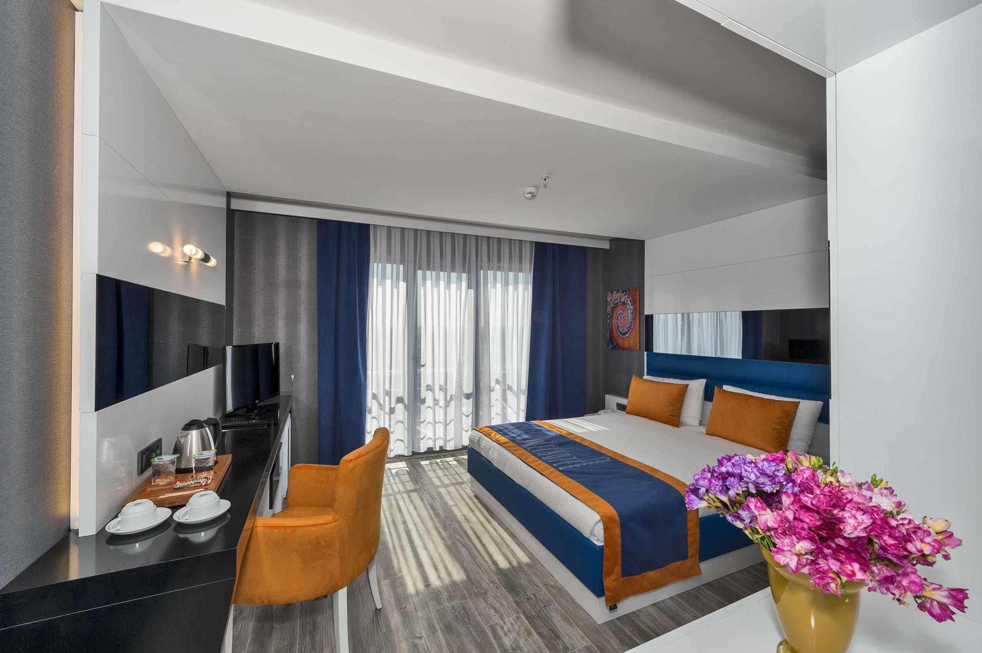 Inntel Hotel Istanbul Exterior photo