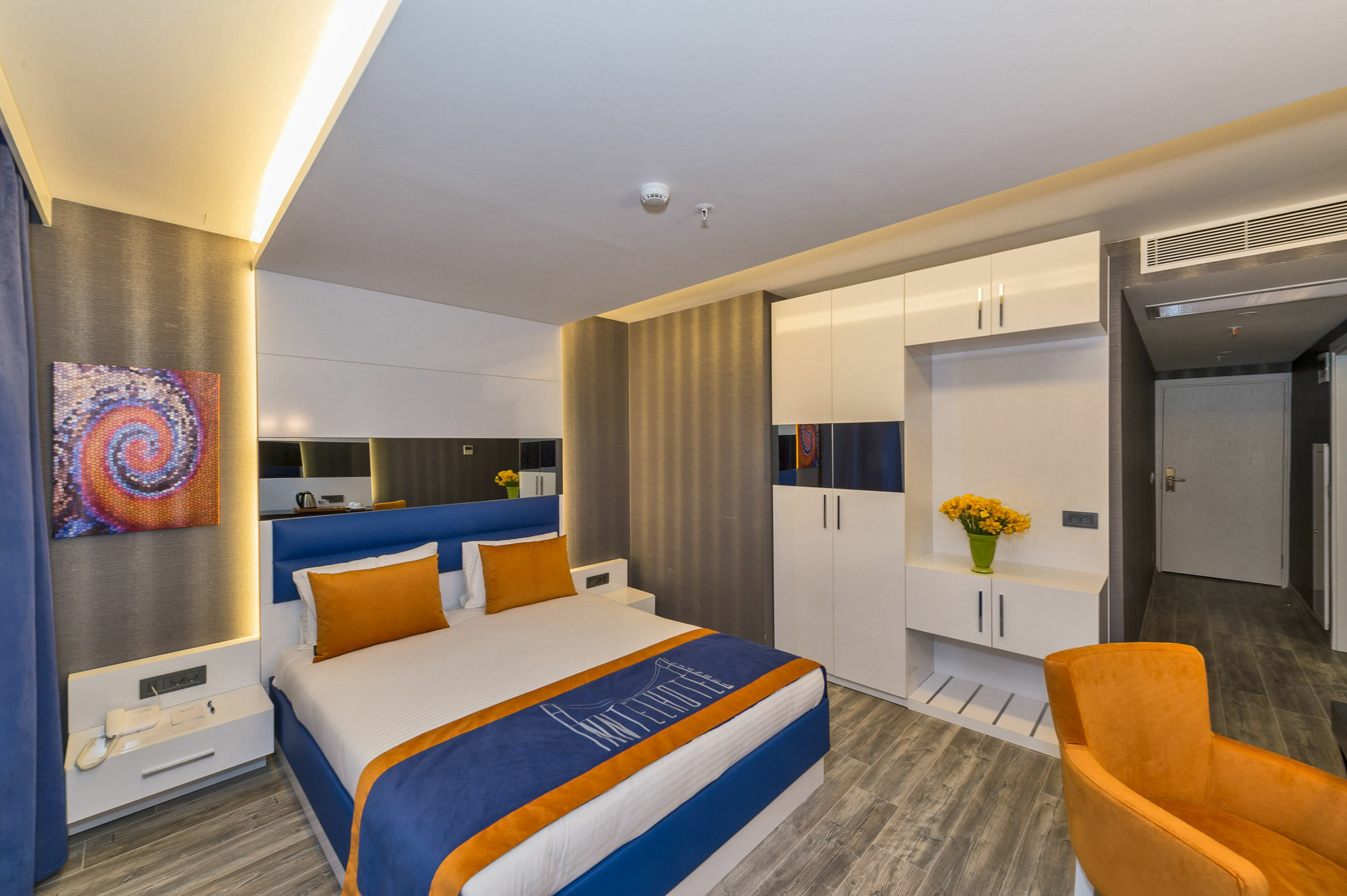 Inntel Hotel Istanbul Exterior photo