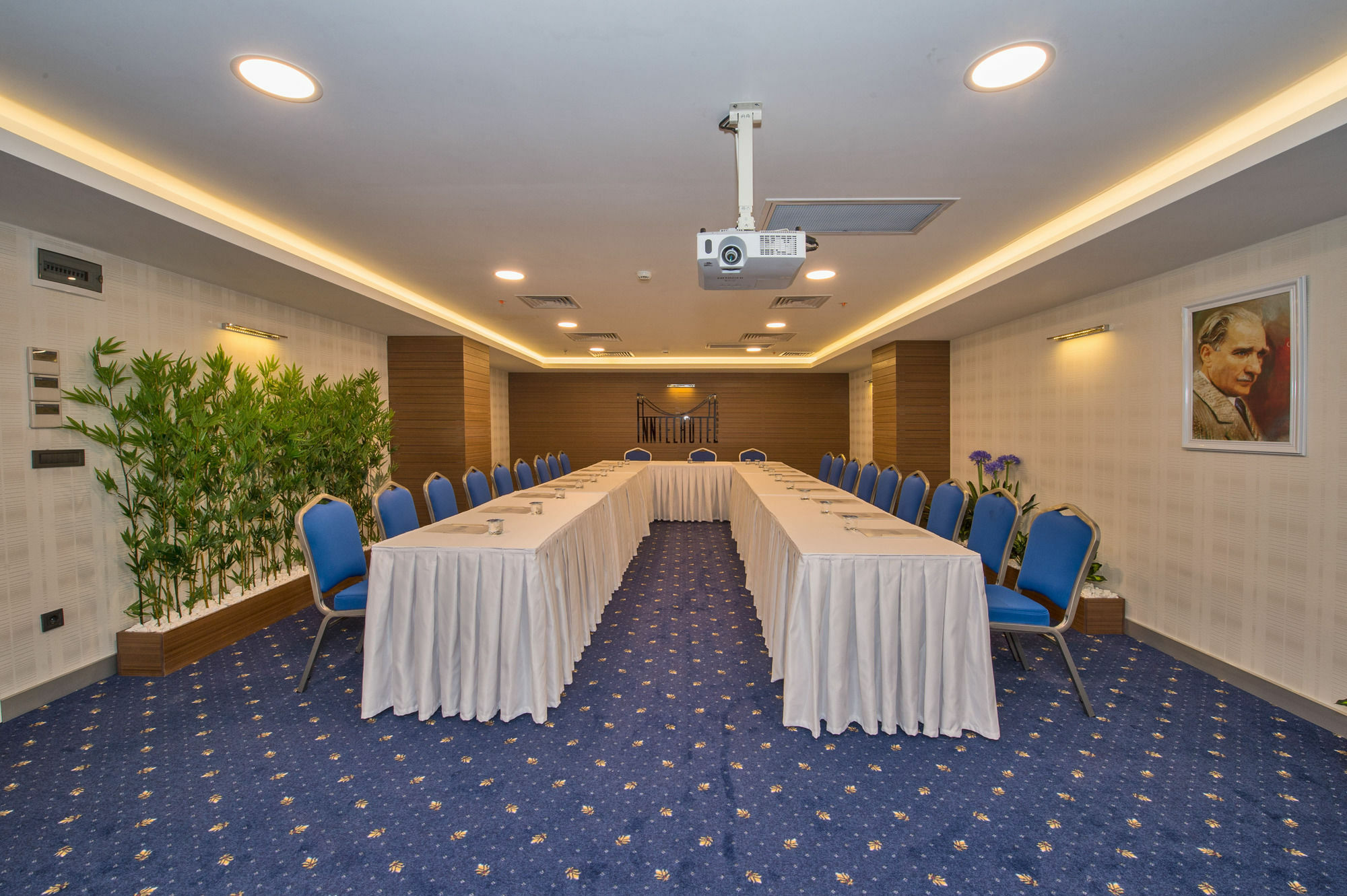 Inntel Hotel Istanbul Exterior photo